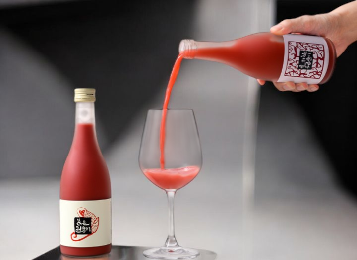 홍국쌀 VIBE! 폼 미친 빨간 막걸리 ‘술취한원숭이’ 리뷰